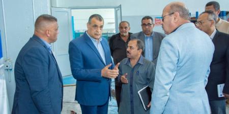 وزير الدولة للإنتاج الحربي يتفقد خطوط الإنتاج بشركة هليوبوليس للصناعات الكيماوية ( مصنع 81 الحربى ) - ايجي سبورت