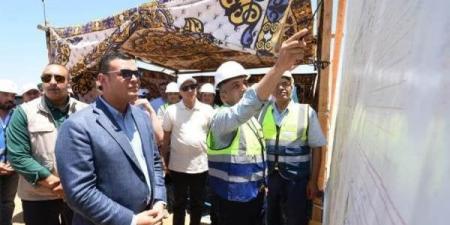وزير الإسكان يتفقد محاور الطرق ومحطة تنقية مياه الشرب الجديدة بالسادات - ايجي سبورت