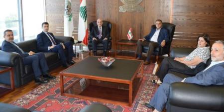 وزير الدفاع بحث مع مديرين عامين في أوضاع القطاع العام وسبل دعمه واستقبل الأبيض - ايجي سبورت