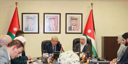 وزارة النقل والأكاديمية الأردنية للدراسات البحرية توقعان مذكرة تفاهم لإنشاء نظام إدارة الجودة في الوزارة - ايجي سبورت