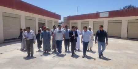نائب محافظ مطروح يتفقد أعمال النظافة والأسواق بمدينة الضبعة - ايجي سبورت