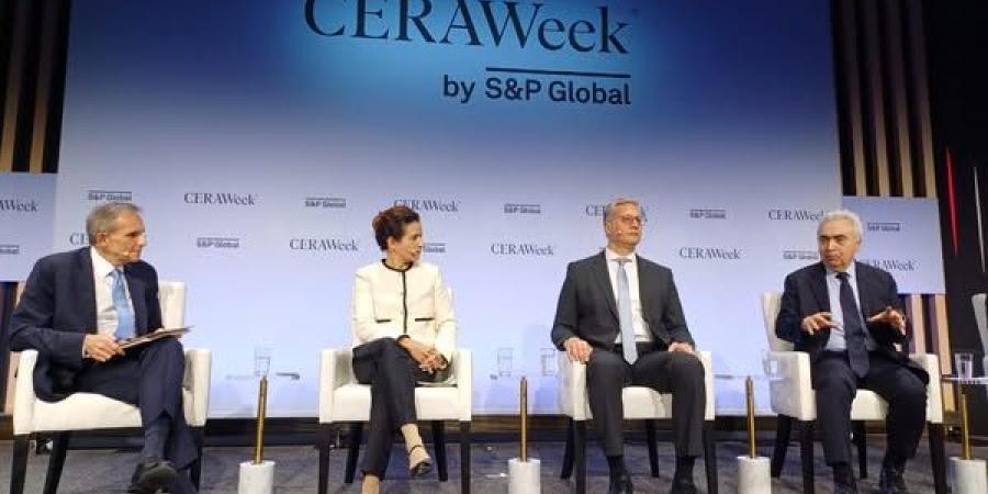 وزير البترول يشارك فى مؤتمر CERAWEEK العالمى للطاقة فى هيوستن - ايجي سبورت