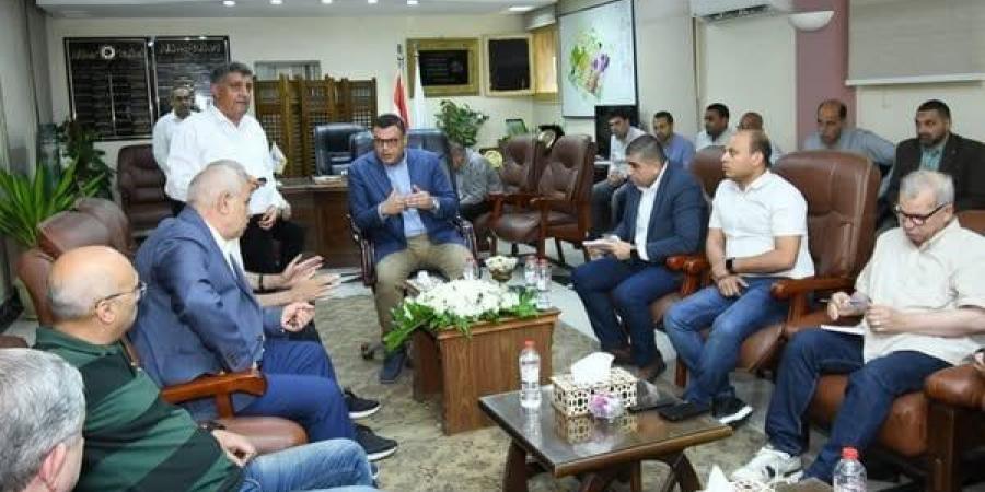 وزير الإسكان يوجه بالانتهاء من إصدار عقود المستثمرين خلال أسبوعين - ايجي سبورت