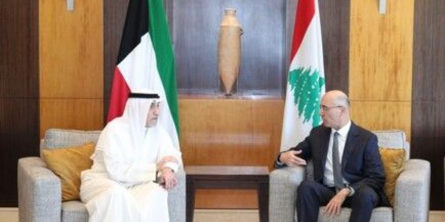 وزير الداخلية استقبل في مطار بيروت نظيره الكويتي على راس وفد أمني وإداري - ايجي سبورت