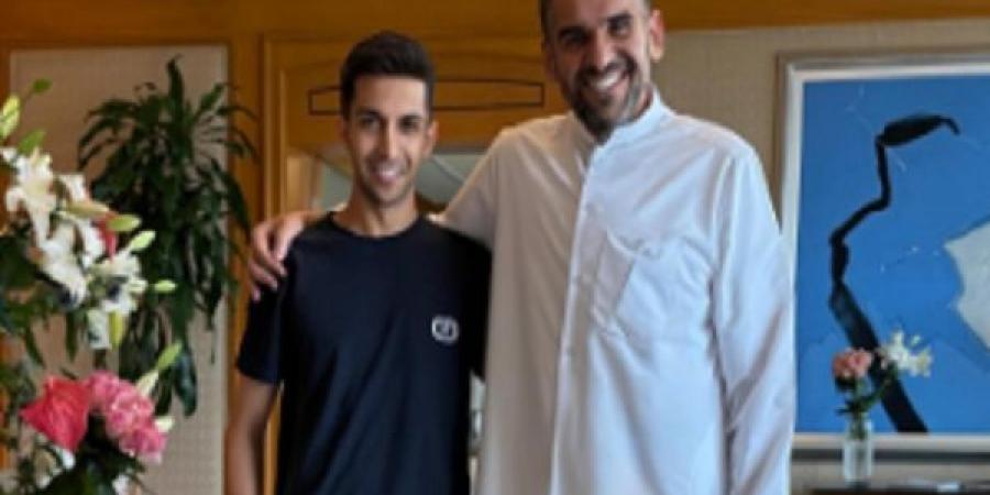 حسين الجسمي يطرح أولى أغانيه " وحشتيني " - ايجي سبورت