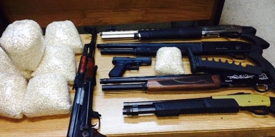 8 قضايا.. حملات متتالية ضد تجار المخدرات والسلاح بدمياط وأسوان - ايجي سبورت