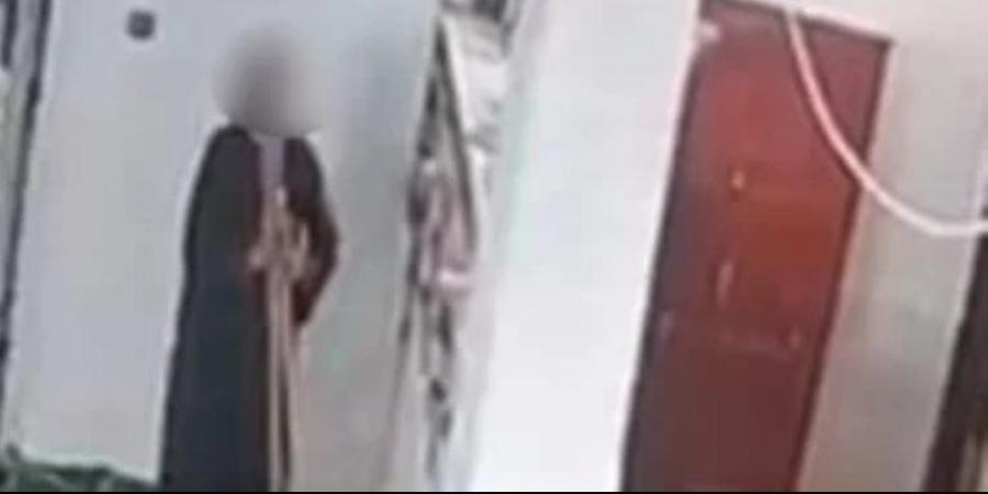 ضبط لص سرق عكازات كبار السن بمسجد بأسيوط - ايجي سبورت