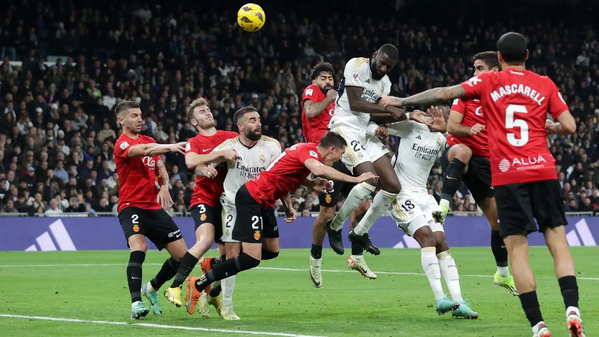 ريال مدريد ومايوركا: معركة الجولة 36 في الدوري الإسباني وقنوات البث المميزة!