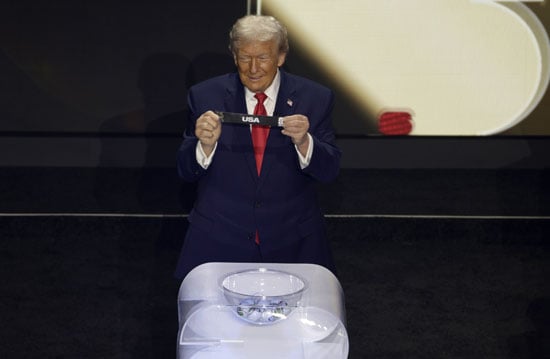 ترامب يسحب قرعة كأس العالم