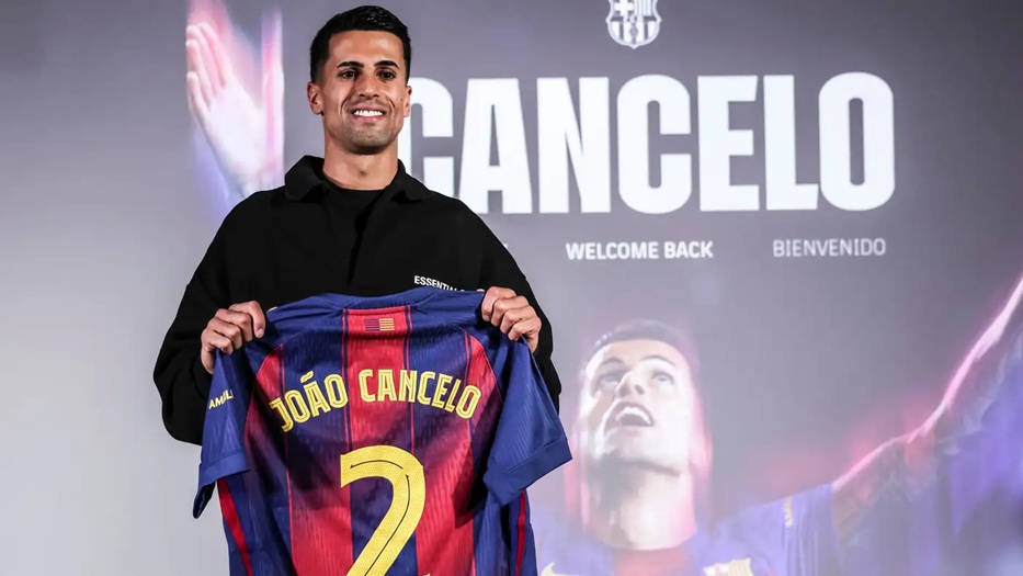 برشلونة يحقق صفقة تاريخية مع كانسيلو لتمديد العقد حتى 2029