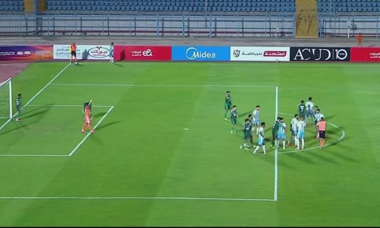 بيراميدز يتوج بقمة الدوري بعد فوز ثمين على المصري بهدف نظيف