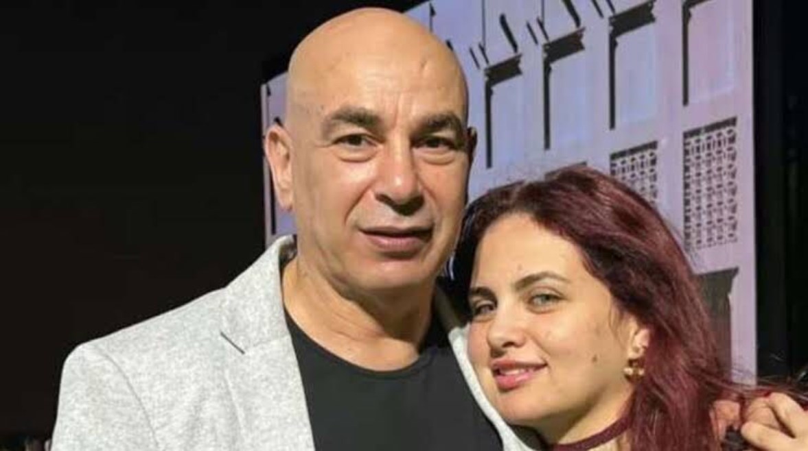 زوجات النجوم بين البيوت المفتوحة وجحيم السوشيال ميديا.. تأثيرات تلاحق حياتهن اليومية