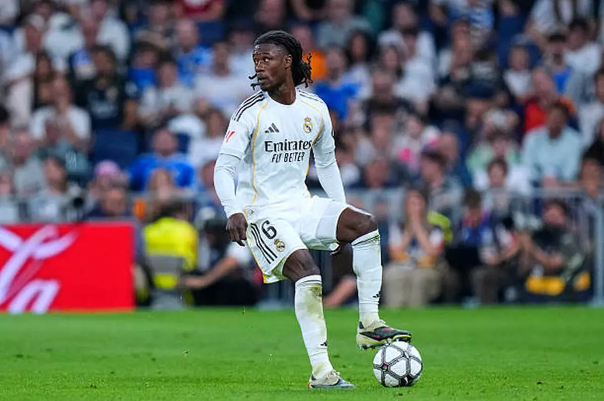 كامافينغا يفرض نفسه كنجم لافت ويحصل على دعم قوي من مورينيو في ريال مدريد