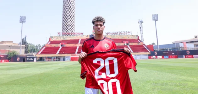 إمام عاشور يعود إلى قائمة الأهلي لمواجهة المقاولون العرب في الدوري