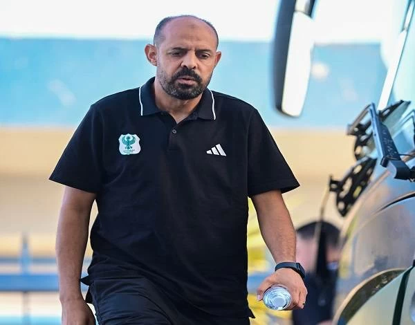 الكشف عن الأسباب الحقيقية وراء رحيل النحاس عن قيادة المصري بعد فوز فريقه بمباراتين من ثلاث في الدوري