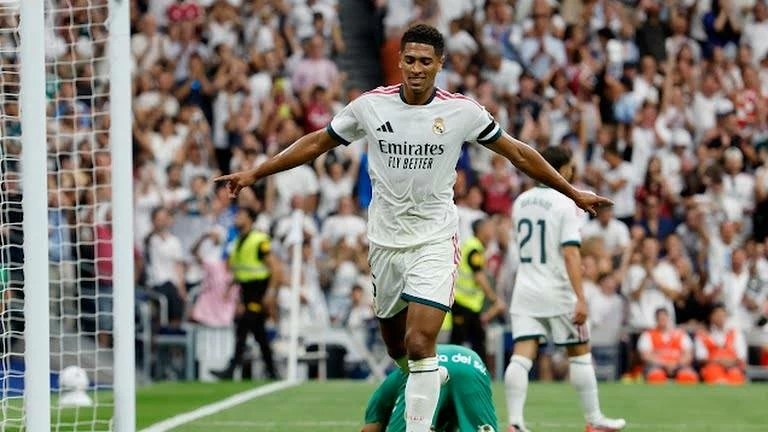 مواجهة حاسمة بين ريال مدريد وريال بيتيس: كل تفاصيل اللحظة على الهواء مباشرة